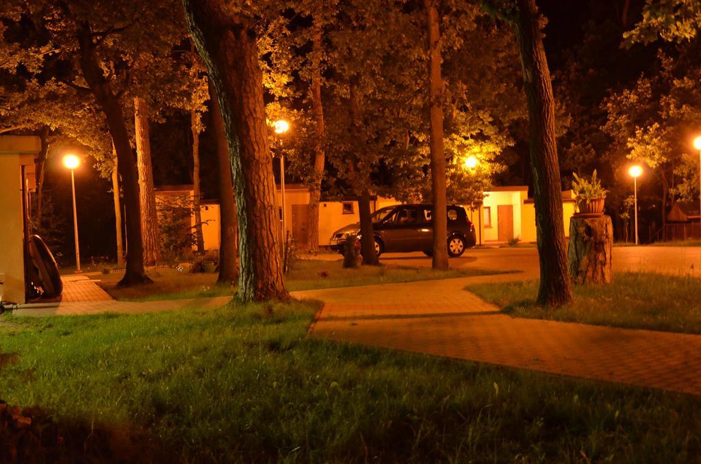 Osrodek Wypoczynkowy Forest Hotel Lublin Eksteriør billede